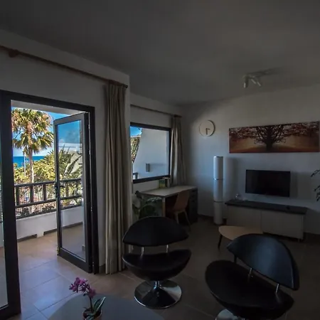 Casa Coral With Sea Views & Ac *