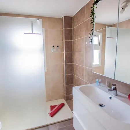 Casa Coral With Sea Views & Ac *